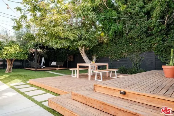 Los Angeles, CA 90043,5922 4th Avenue