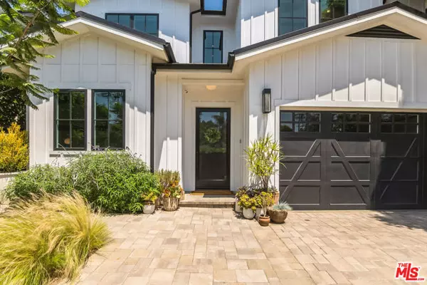 Los Angeles, CA 90046,806 N Stanley Avenue