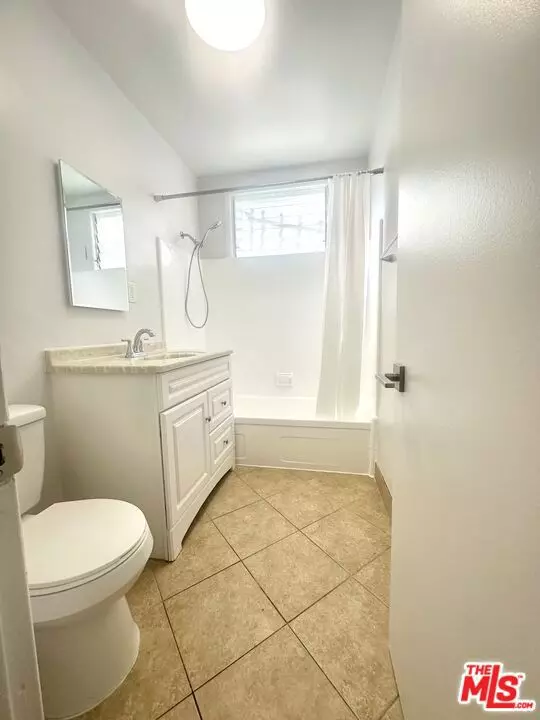 Los Angeles, CA 90048,8360 Blackburn Avenue #7