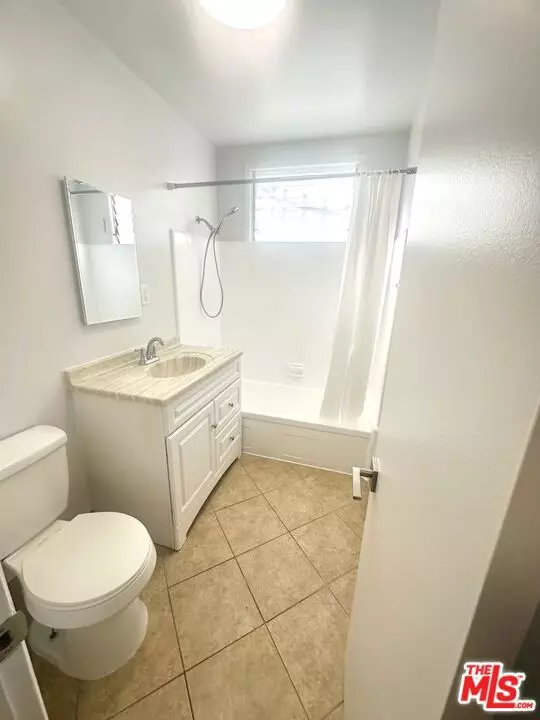 Los Angeles, CA 90048,8360 Blackburn Avenue #7