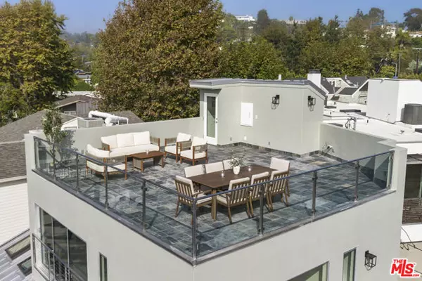 257 Entrada Drive, Santa Monica, CA 90402