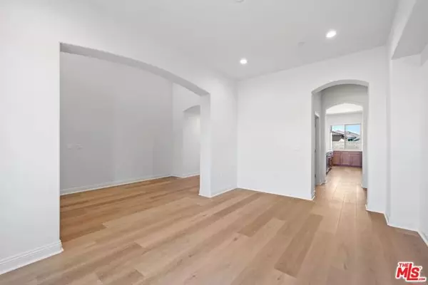 Bakersfield, CA 93311,12616 Espalier Court