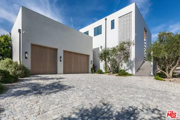 Los Angeles, CA 90069,1307 N Doheny Drive