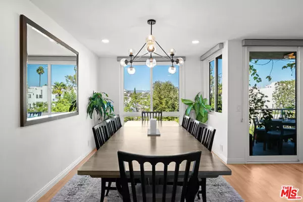 Los Angeles, CA 90049,11918 Kiowa Avenue #302