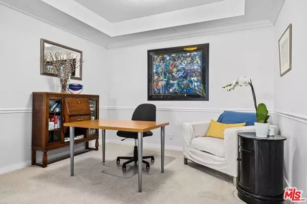 Beverly Hills, CA 90211,200 N Swall Drive #551