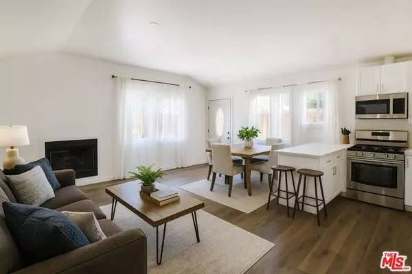 7467 N Forbes Avenue, Los Angeles, CA 91406