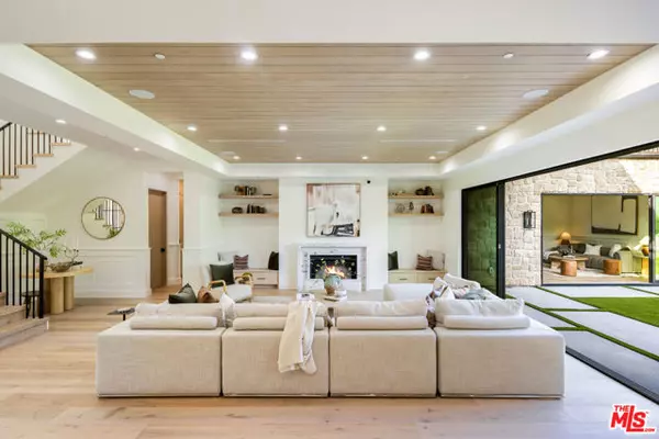 Valley Village, CA 91607,4828 Radford Avenue