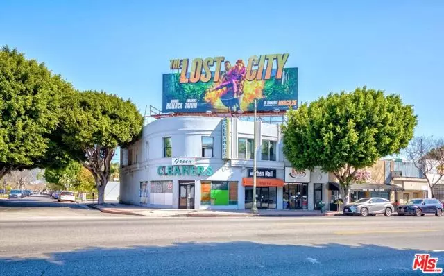 Los Angeles, CA 90035,8881 W Pico Boulevard