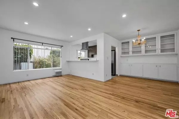 Los Angeles, CA 90048,149 S Hayworth Avenue ##2