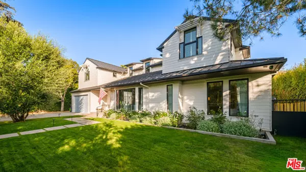 Pacific Palisades (los Angeles), CA 90272,720 Amalfi Drive