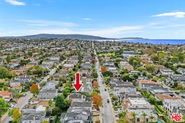 Manhattan Beach, CA 90266,2200 N Poinsettia Avenue