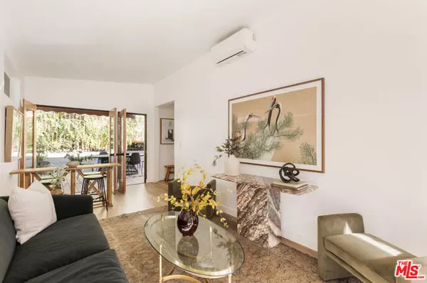 305 W Avenue 38, Los Angeles, CA 90065