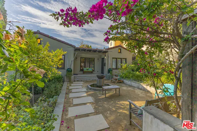 Los Angeles, CA 90027,3234 Ettrick Street