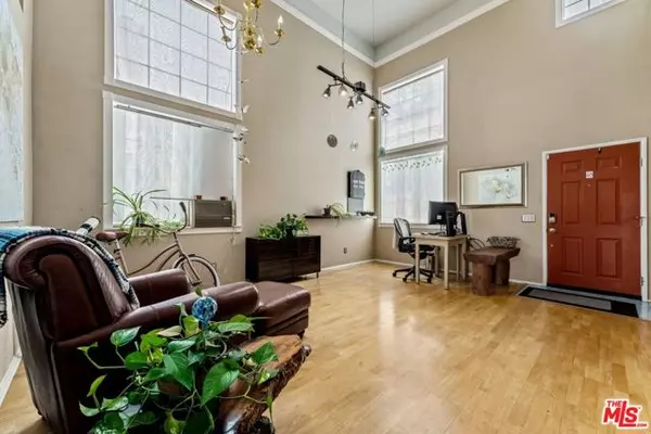 Lancaster, CA 93535,1517 E Avenue J6