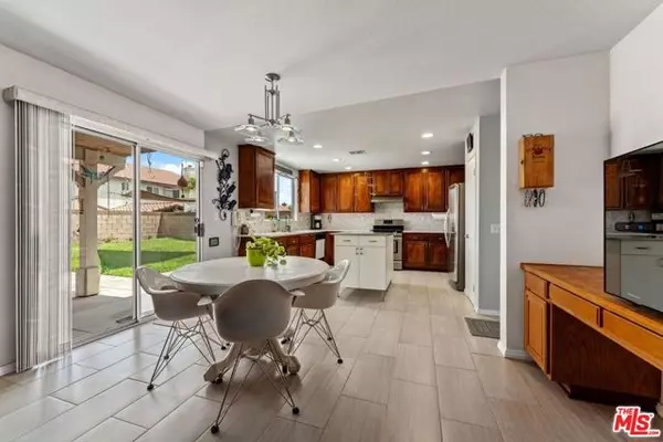 Lancaster, CA 93535,1517 E Avenue J6