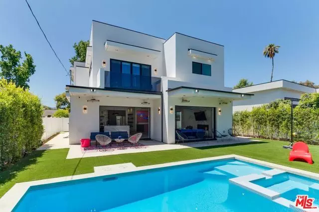 Encino (los Angeles), CA 91316,18015 Martha Street