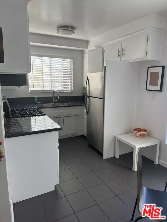 Los Angeles, CA 90035,1441 S Hayworth Avenue #8