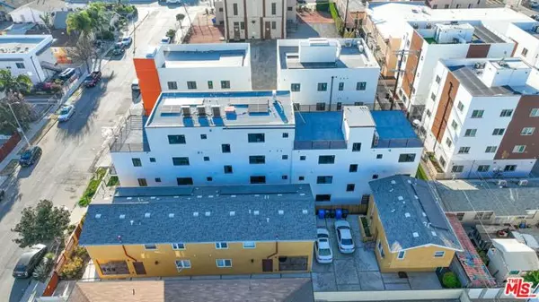 Los Angeles, CA 90007,1359 W 35th Place