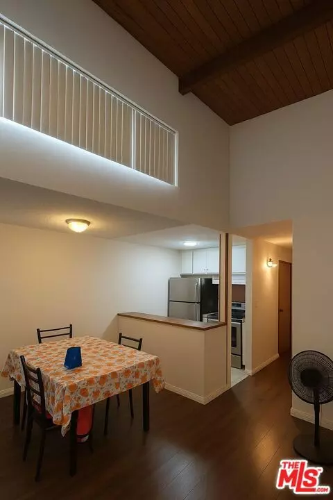 Canoga Park (los Angeles), CA 91304,8601 International Avenue #210