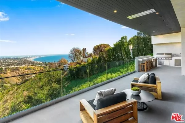 Pacific Palisades (los Angeles), CA 90272,766 Paseo Miramar