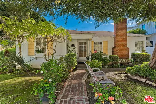 11332 Chenault Street, Los Angeles, CA 90049