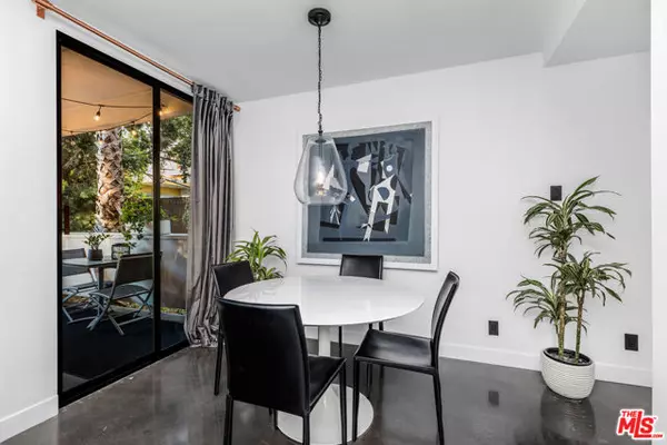 Los Angeles, CA 90046,7250 Franklin Avenue #116