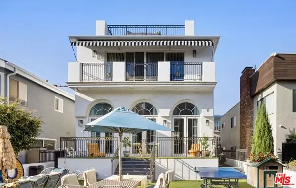 17 Privateer Street, Marina Del Rey, CA 90292