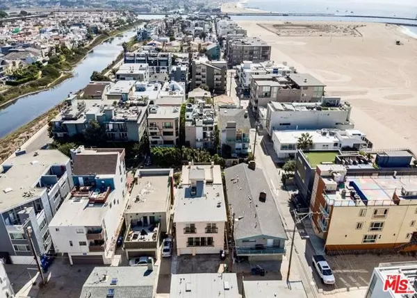 Marina Del Rey, CA 90292,17 Privateer Street