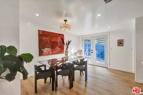 Los Angeles, CA 90039,2100 Whitmore Avenue