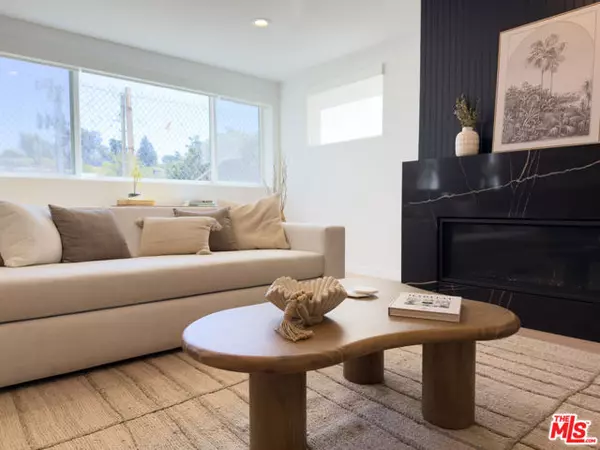 Los Angeles, CA 90026,2220 Aaron Street