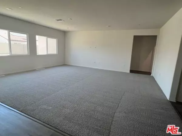 Bakersfield, CA 93311,7318 Chetco River Street