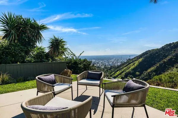 Los Angeles, CA 90068,2431 Carman Crest Drive