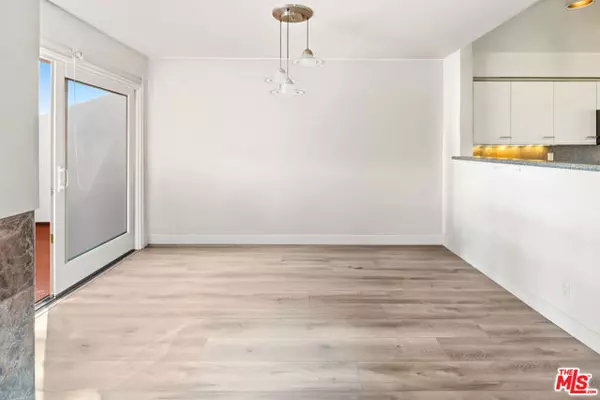 Carpinteria, CA 93013,4297 Carpinteria Ave #8