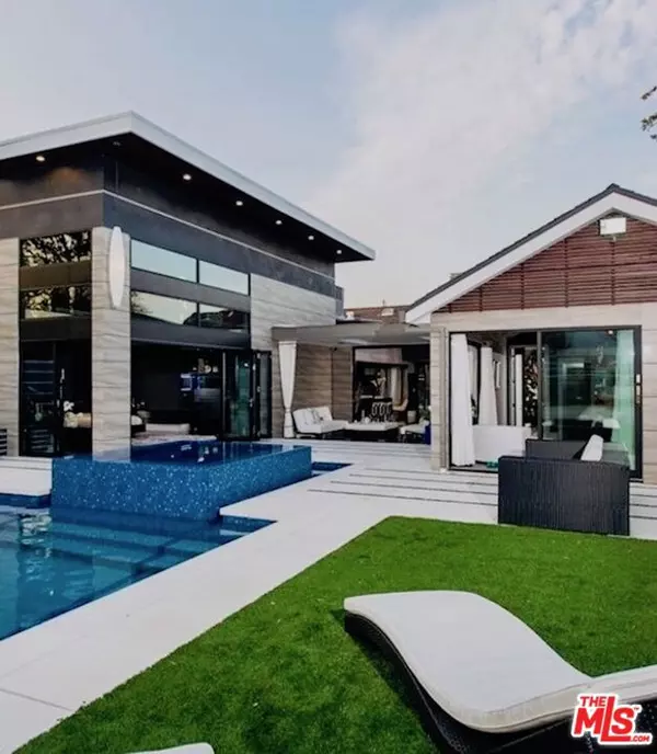 Los Angeles, CA 90049,12318 W SUNSET Boulevard