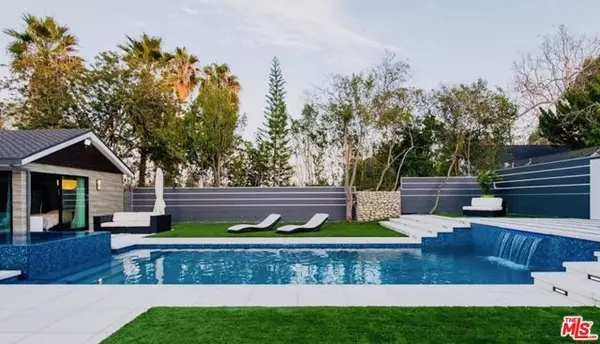 Los Angeles, CA 90049,12318 W SUNSET Boulevard