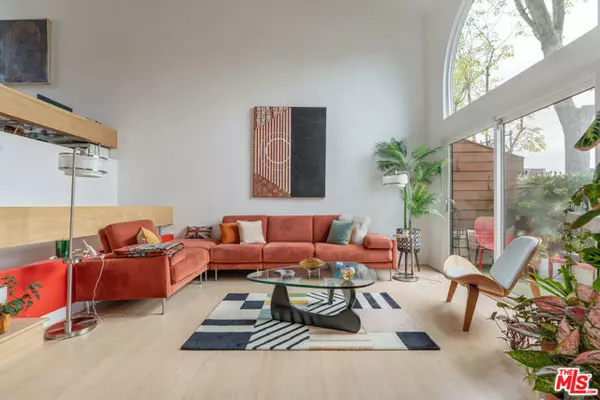 Los Angeles, CA 90068,1979 Grace Avenue #Unit #8