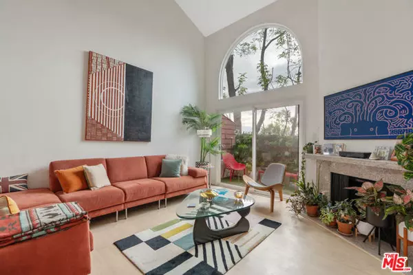 1979 Grace Avenue #Unit #8, Los Angeles, CA 90068