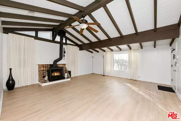 4822 Lemona Avenue, Sherman Oaks, CA 91403