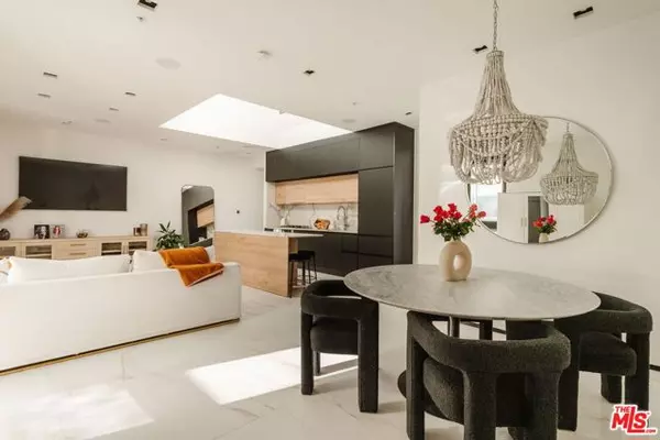 West Hollywood, CA 90069,1253 N Sweetzer Avenue #6