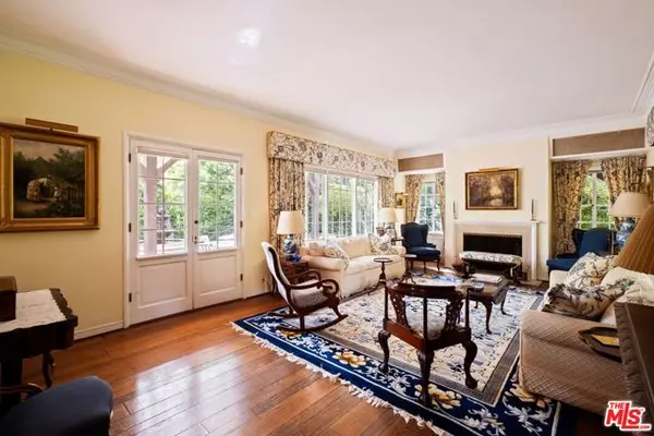 Los Angeles, CA 90049,456 N Bristol Avenue