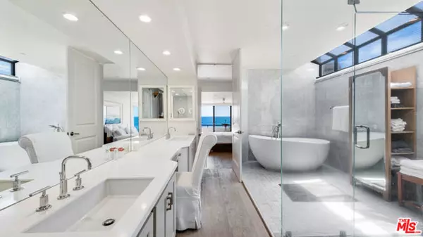 Malibu, CA 90265,25252 Malibu Road #Upper Unit