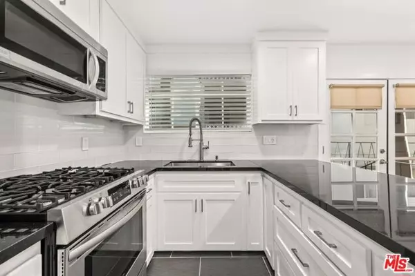 Santa Monica, CA 90403,927 Euclid Street #A