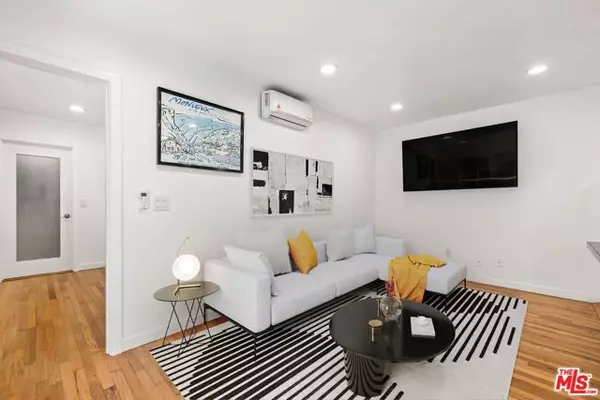 Santa Monica, CA 90403,927 Euclid Street #A