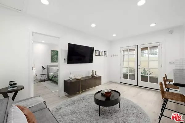 Santa Monica, CA 90403,927 Euclid Street #B