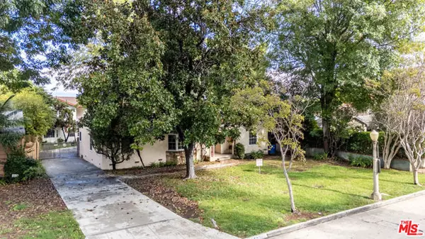 Sherman Oaks (los Angeles), CA 91403,15217 Greenleaf Street