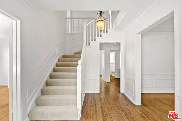 Los Angeles, CA 90035,1204 Beverwil Drive