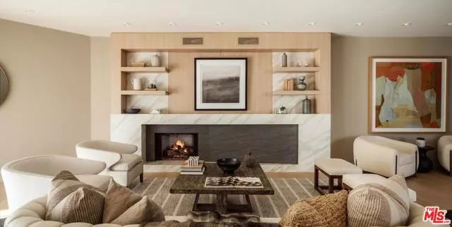 Beverly Hills, CA 90211,300 N Swall Drive #308