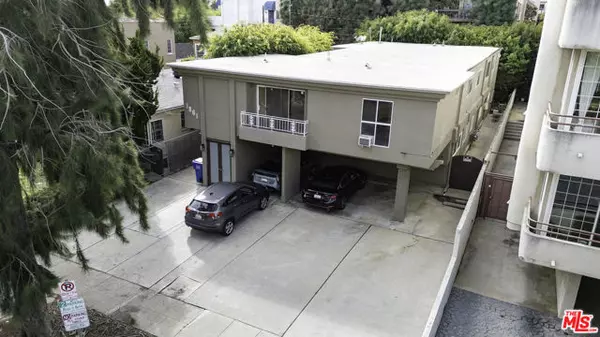 Los Angeles, CA 90025,1861 Midvale Avenue