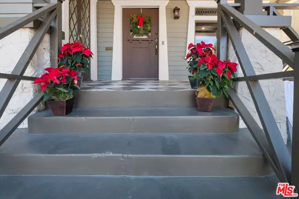 Los Angeles, CA 90018,2180 W 31st Street