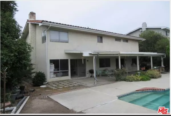 Woodland Hills (los Angeles), CA 91367,24561 Calvert Street